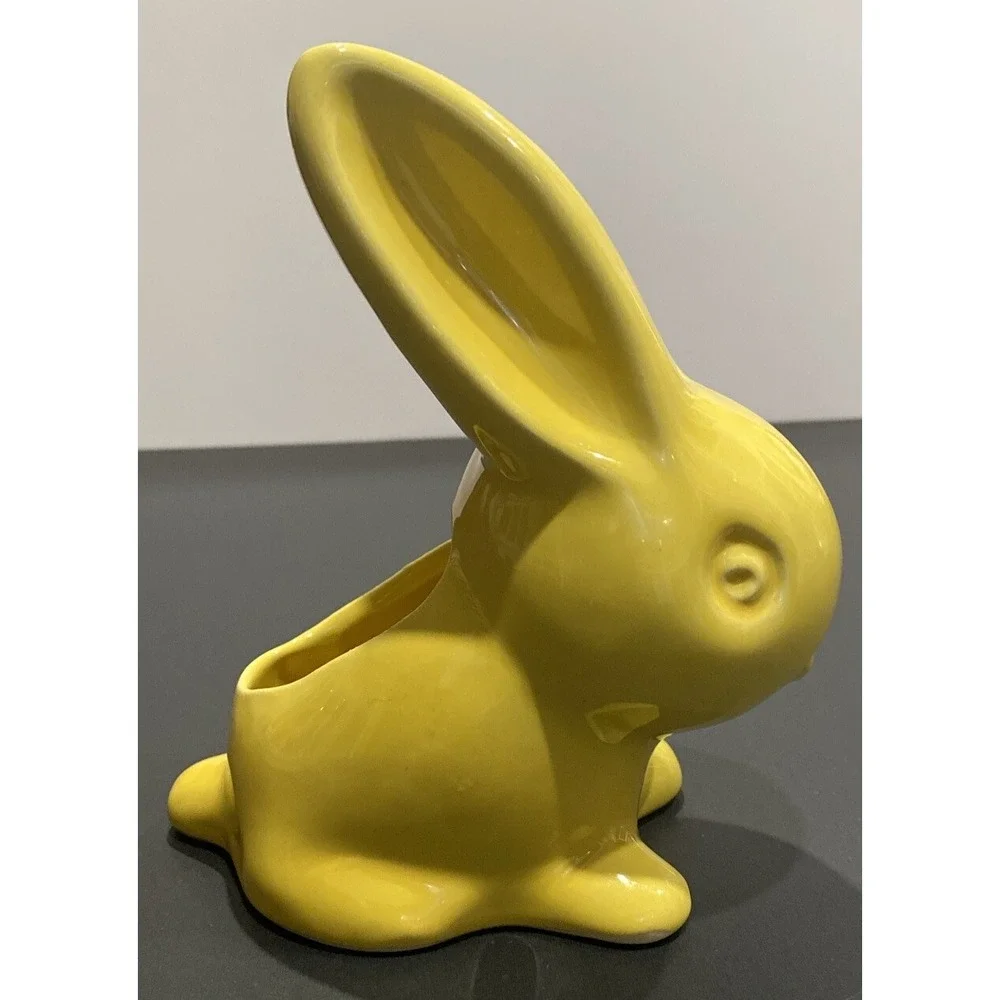 Beauceware Pottery Big Eared Bunny Rabbit Planter 5A Canada Yellow RARE Vintage
